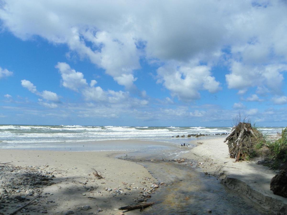 Szary Domek Apartamenty Ustka Buitenkant foto