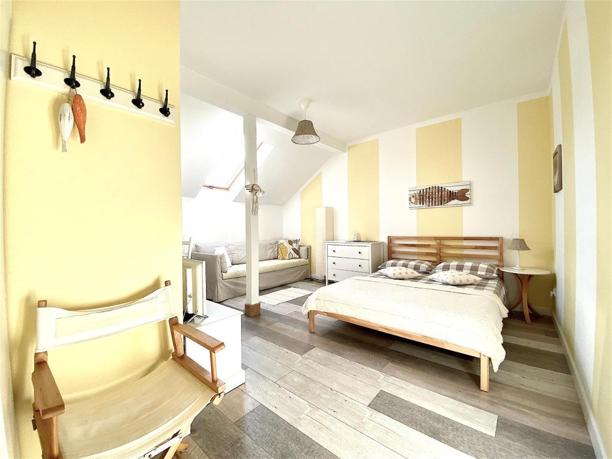 Szary Domek Apartamenty Ustka Buitenkant foto