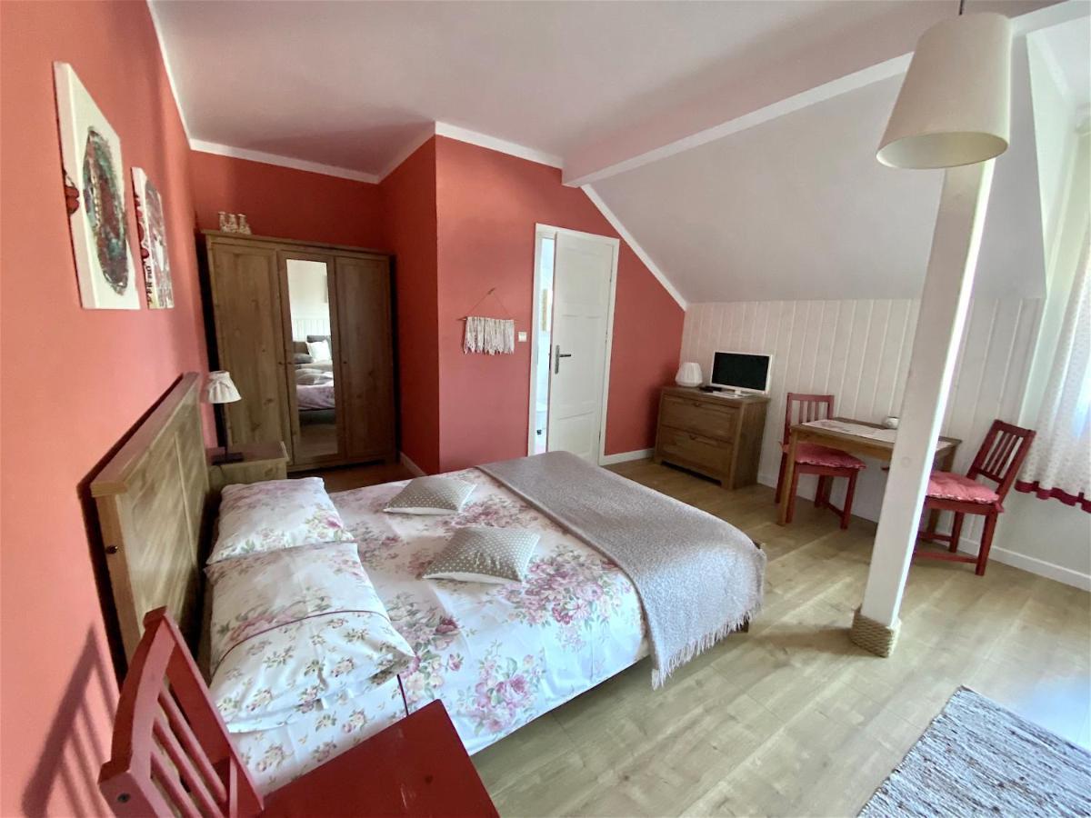 Szary Domek Apartamenty Ustka Buitenkant foto