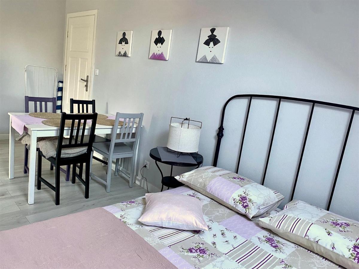 Szary Domek Apartamenty Ustka Buitenkant foto