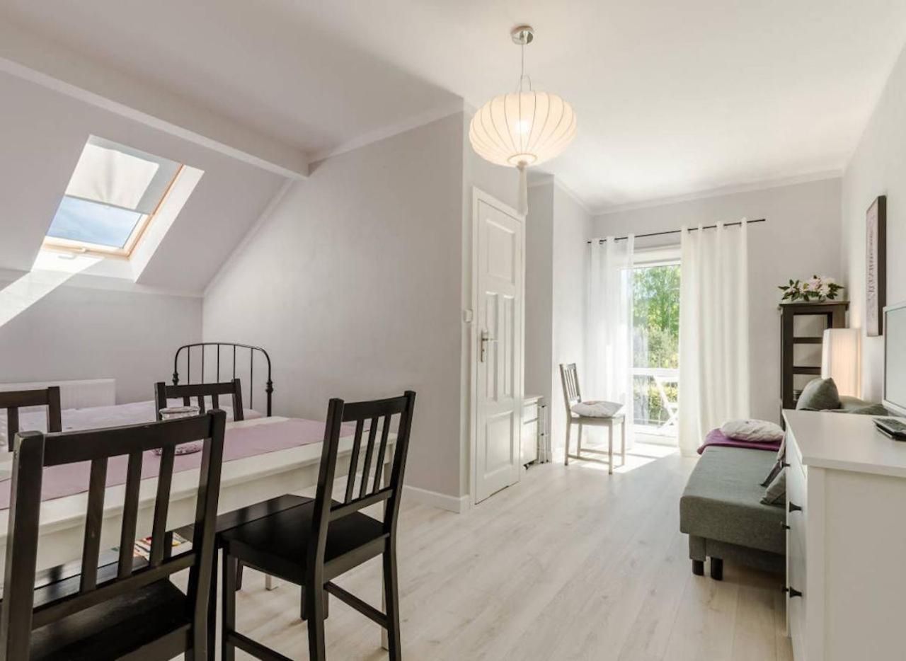 Szary Domek Apartamenty Ustka Buitenkant foto