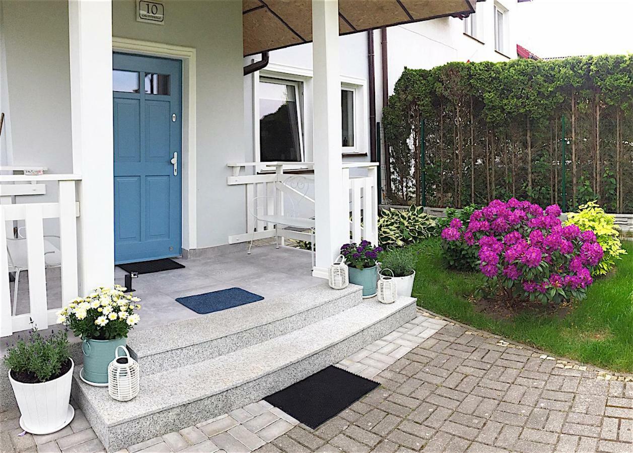 Szary Domek Apartamenty Ustka Buitenkant foto